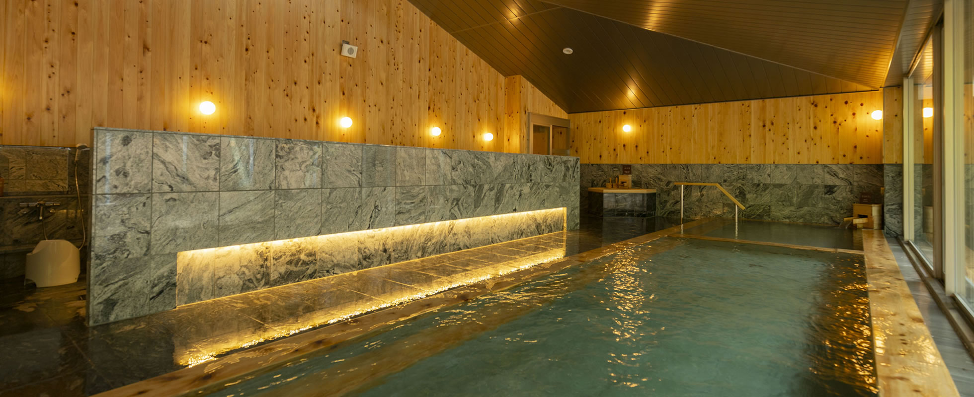 Sakuragawa Onsen Seseragi no Yu Women's Bath